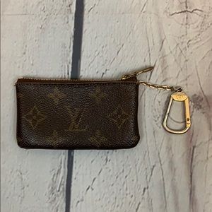 Auth Vuitton Monogram Canvas Key Cles Key Chain!